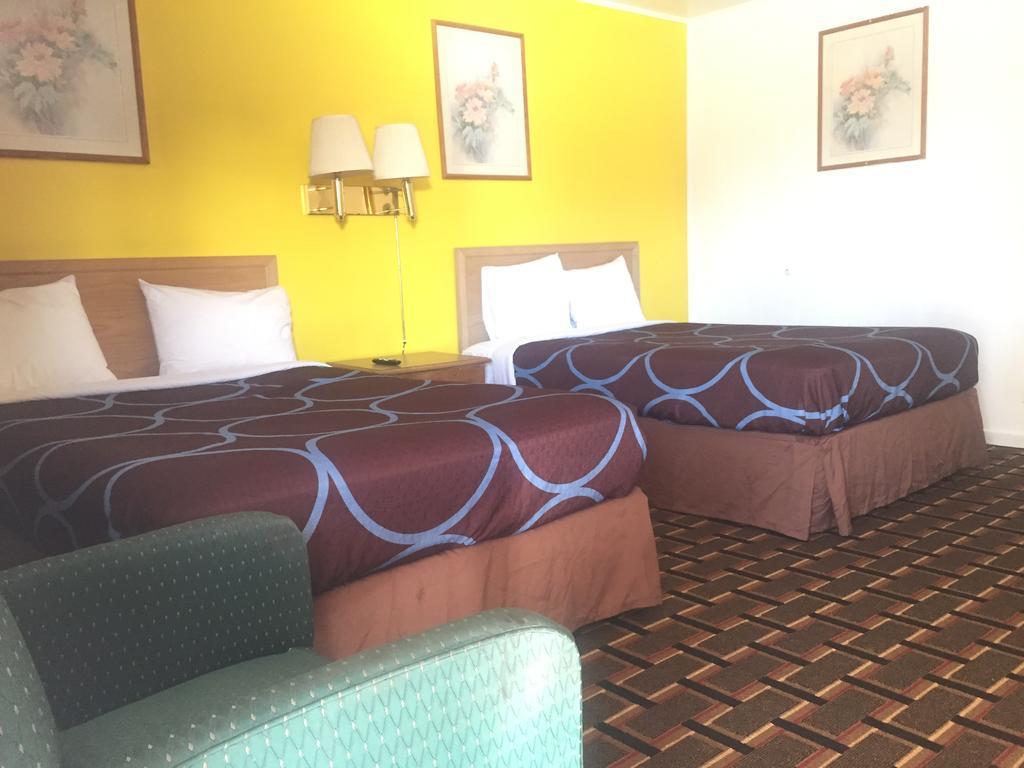 Village Inn Salina Zewnętrze zdjęcie